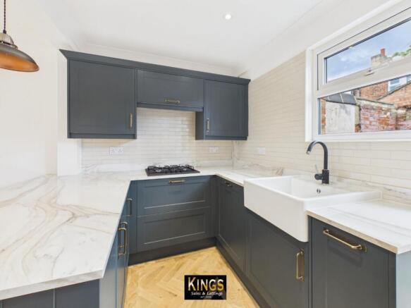 2 bed Cottage for sale Image 6