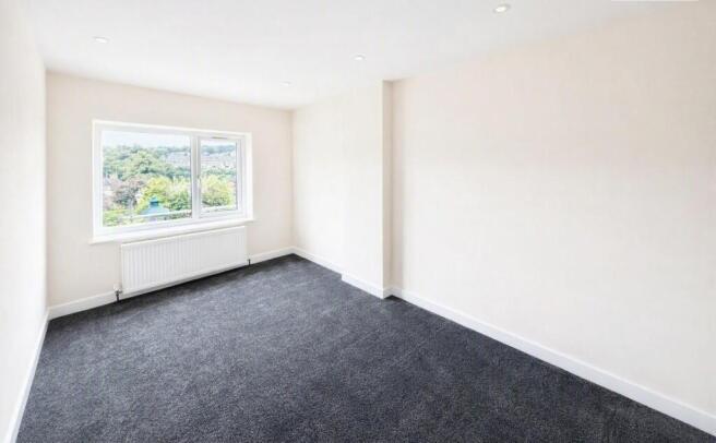2 bed House to rent Image 7