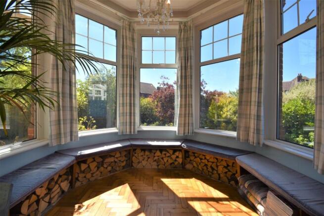 Bay Window Seating.JPG