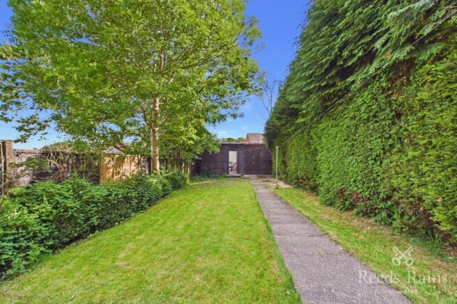 3 bed End of Terrace to rent Image 6