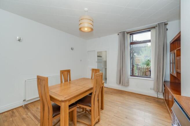 KITCHEN, DINER AND LIVING ROOM