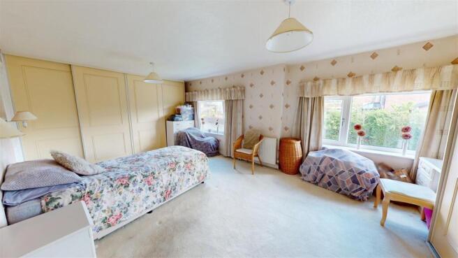 3 bed Semi-Detached for sale Image 7