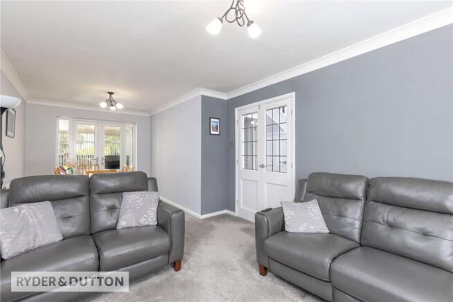 4 bed Detached for sale Image 6