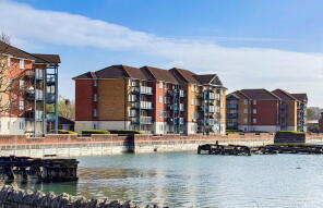 Flat 1, 4 Riverside Court, Quayside Road, Southampton SO18 1EP