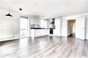 Flat 30, 37 Echo House, Marine Crescent, Hainault, Ilford IG6 2FL