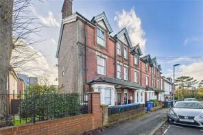Flat 2, 34, St James Road, East Grinstead RH19 1DL