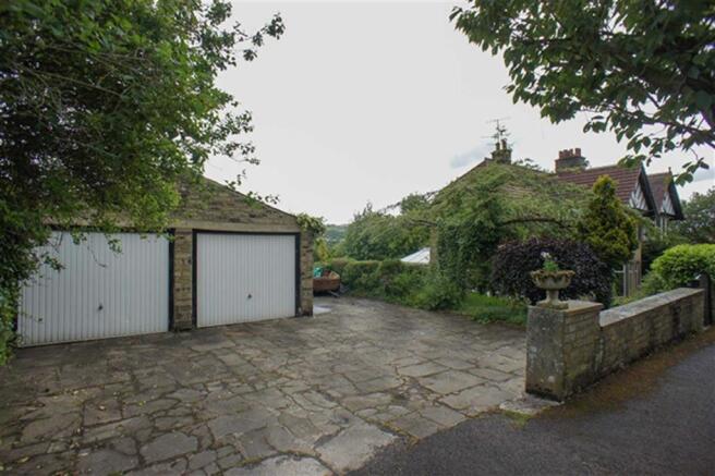 GARAGES