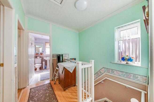 3 bed Semi-Detached for sale Image 10