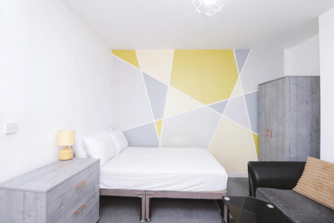 5 bed Terraced for sale Image 9