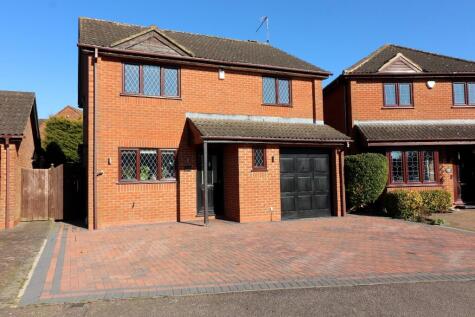 Statham Close, Barton Hills, Luton, LU3 4EJ