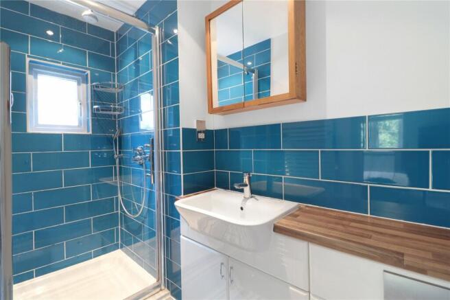 En Suite Shower Rm