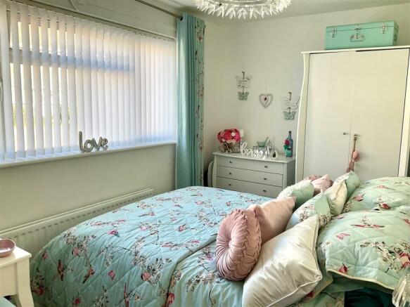 bed 2 pic1.jpg