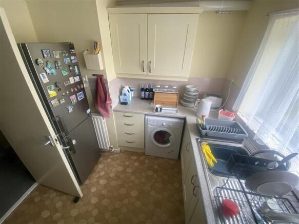 2 bed Apartment for sale Image 6