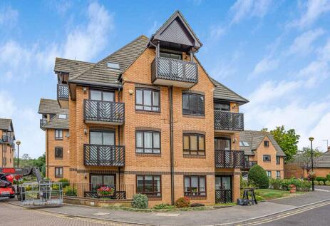 Howard Lodge, Boleyn Court, IG9