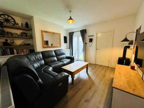 2 bed Terraced for sale Image 6