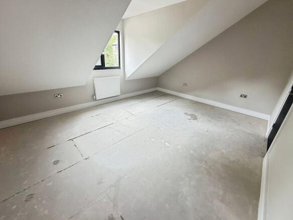 4 bed Semi-Detached for sale Image 11