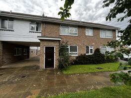 5, Queen Eleanors Court, Witney OX29 8JD