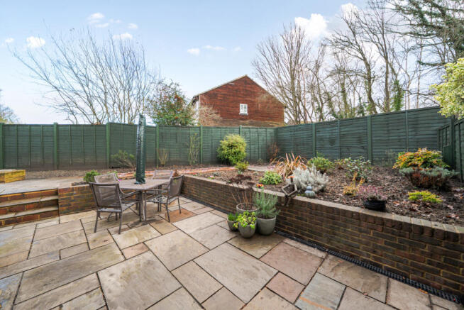 1404518-20-697a17...