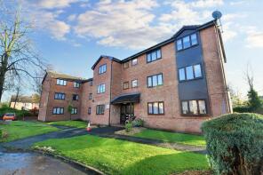32, St James Court, Salford M6 8EH