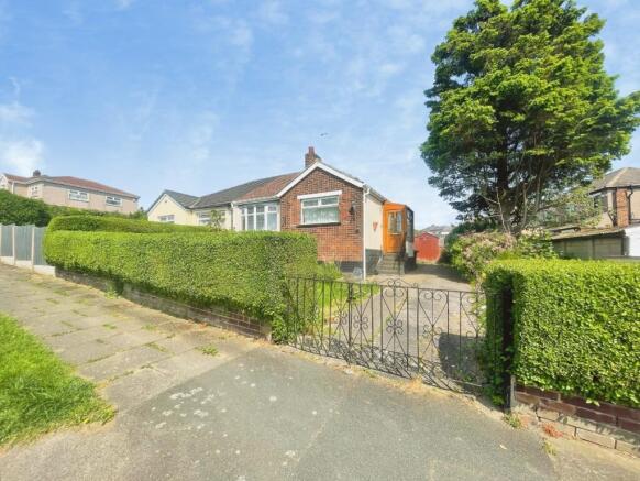 2-bed semi-detached on High House Road Bradford, BD2 4EY, £110,000