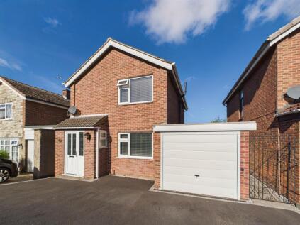 Gladstone Close, Chellaston, DE73 6RR