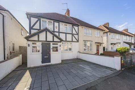 Stuart Crescent, Hayes