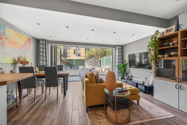 Living / Dining Area, Angle 1