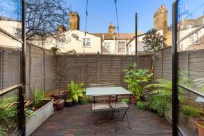 22, Azof Street, London SE10 0EF