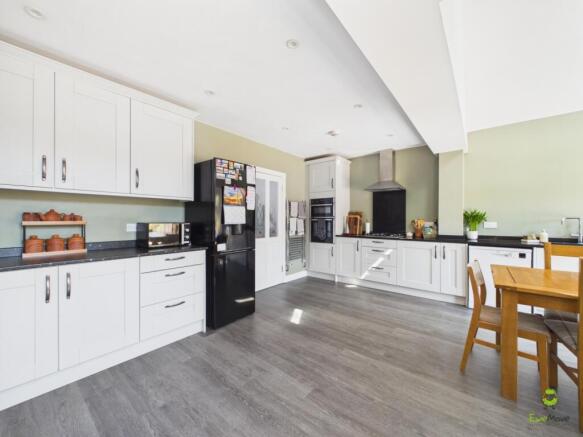 Presented by Nicoleta at EweMove Bexleyheath and D
