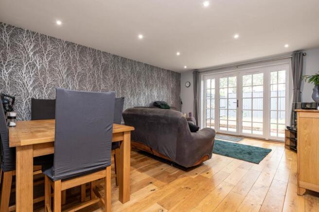 Sitting/Dining Room