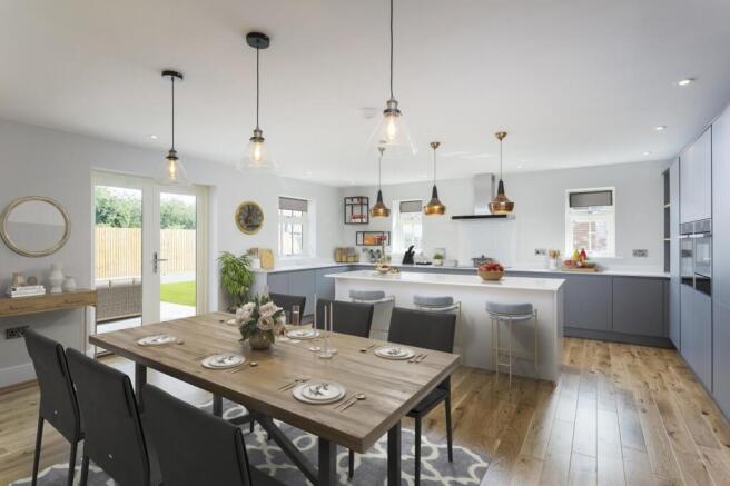 5 bed Detached to rent Image 5
