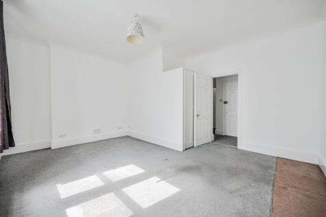 St James Court, N18, Edmonton, London, N18
