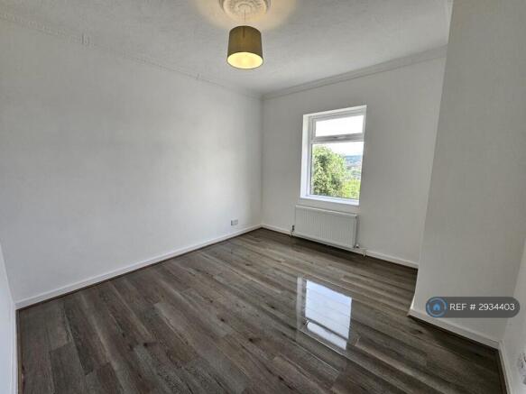 2 bed Bungalow to rent Image 4