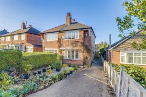 17, Rolleston Drive, Nottingham NG5 7JA