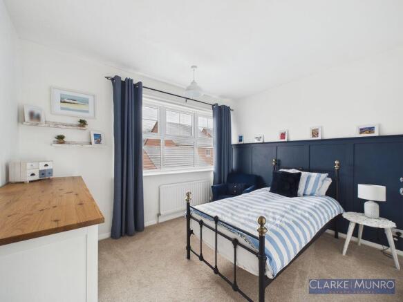 3 bed Semi-Detached for sale Image 8