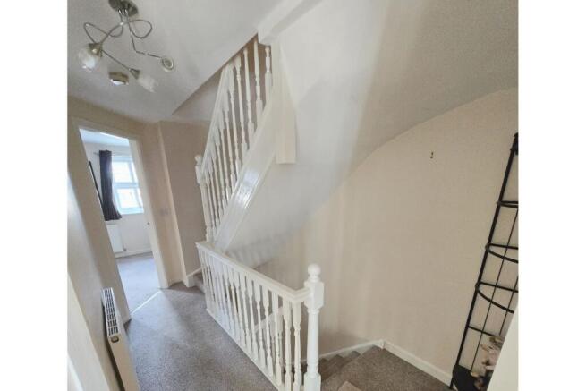 3 bed Terraced for sale Image 11