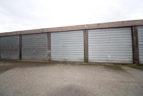 58, Crest Court, Hereford HR4 9QD