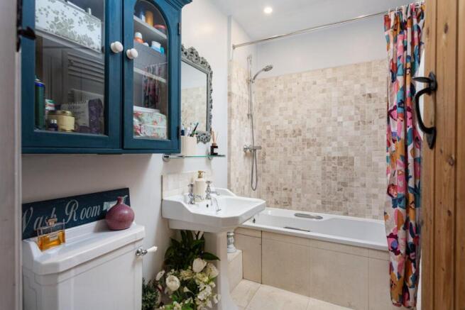 3 bed Cottage for sale Image 10