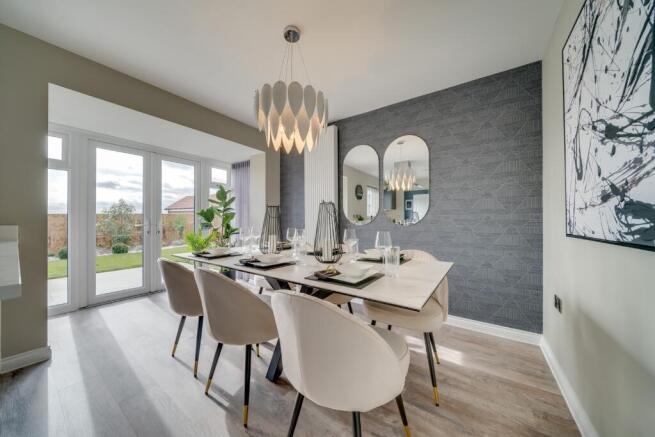 4 bed Detached for sale Image 5