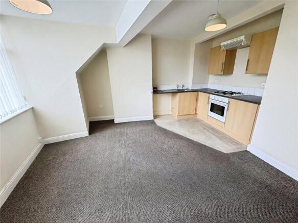 1 bed Flat to rent Image 4