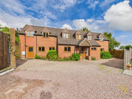 #WelcomeHome to Apples, View Farm Barn, Malvern Road, Powick, Worcestershire, WR2 4SF.