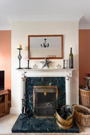 2 bed Semi-Detached for sale Image 6