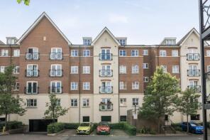 105, Viridian Square, Aylesbury HP21 7FY