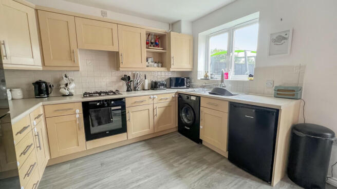 Kitchen/dining ro...