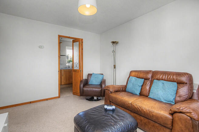 Living Area - Ang...