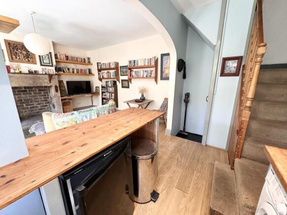 2 bed Terraced for sale Image 10