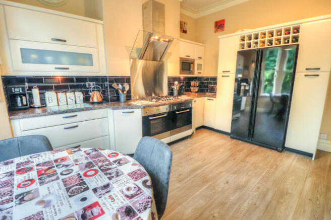 Dining Kitchen