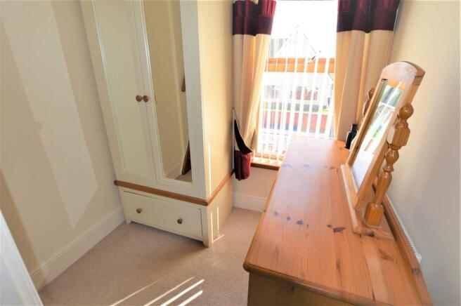 BEDROOM 3/DRESSING ROOM