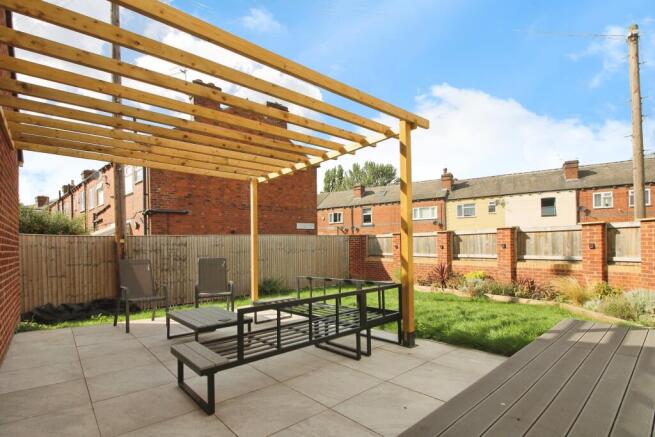 4 bed Detached for sale Image 6