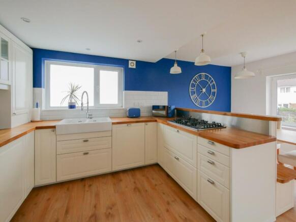 Kitchen/Dining
